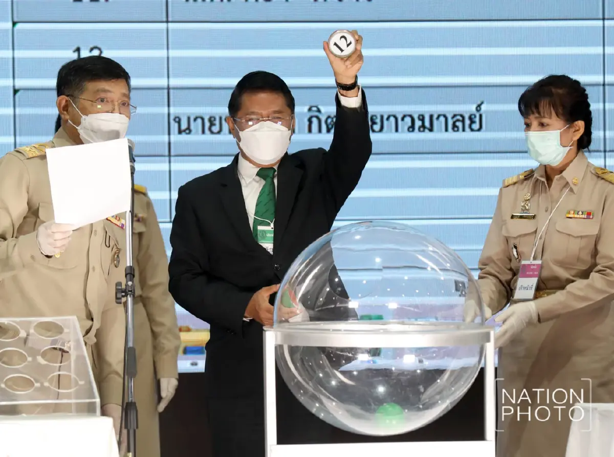 ประมวลภาพสีสัน “สมัครผู้ว่าฯกทม.” วันแรกสุดคึกคัก
