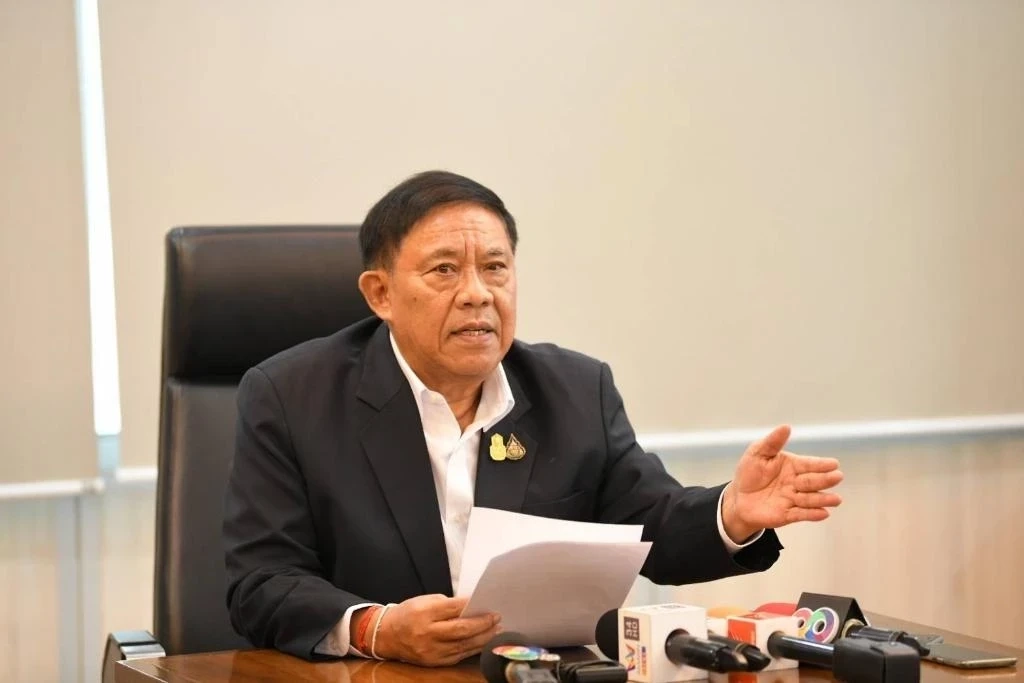 ทำความรู้จัก "พล.ต.อ.อัศวิน" ชูสโลแกน "กรุงเทพต้องไปต่อ" กับ 8 นโยบายสำคัญ