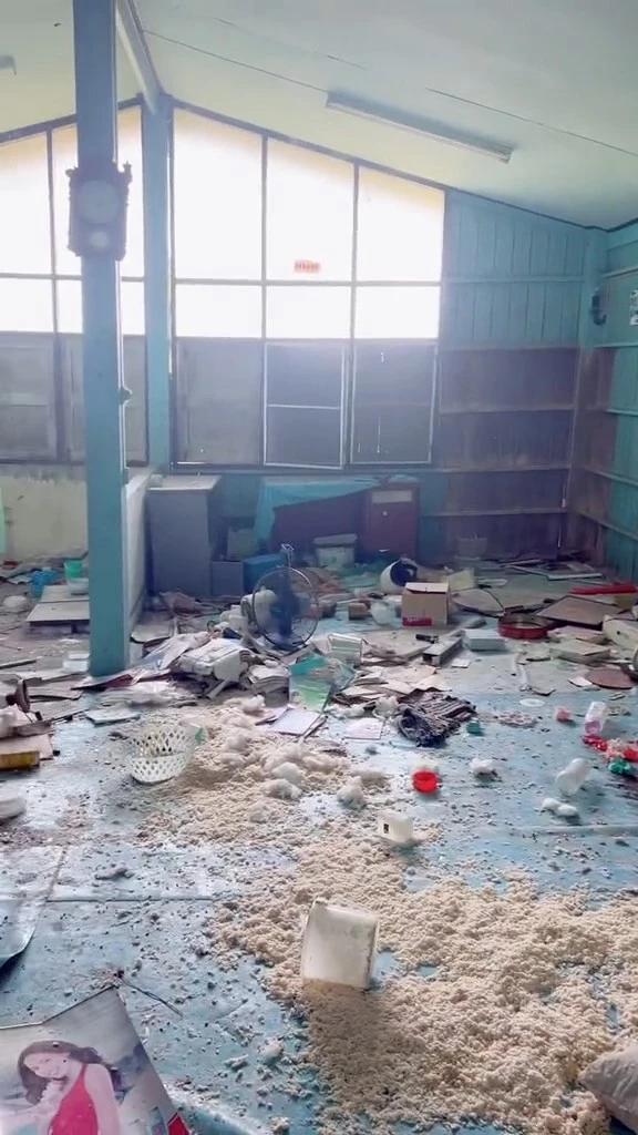 ครูสาวพารีวิว “บ้านพักครู” ที่ไร้คนอาศัยหลายปีสภาพสุดบรรยาย