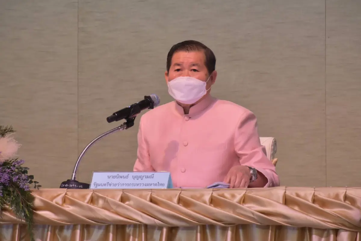 "นิพนธ์"ลงพื้นที่มอบถุงปันน้ำใจช่วยปชช.ประสบอุทกภัยพื้นที่ชายแดนใต้