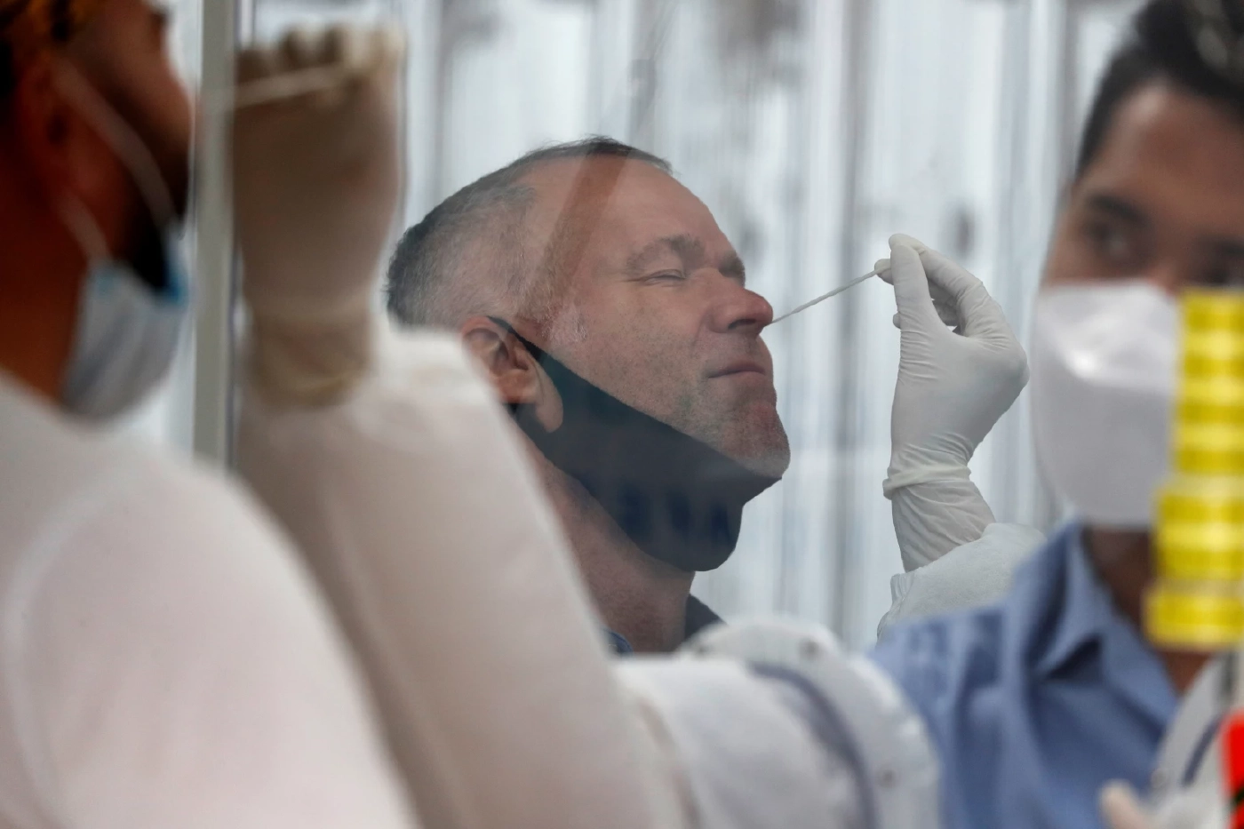 นักท่องเที่ยวตรวจ RT-PCR เมื่อเดินทางถึงประเทศไทย