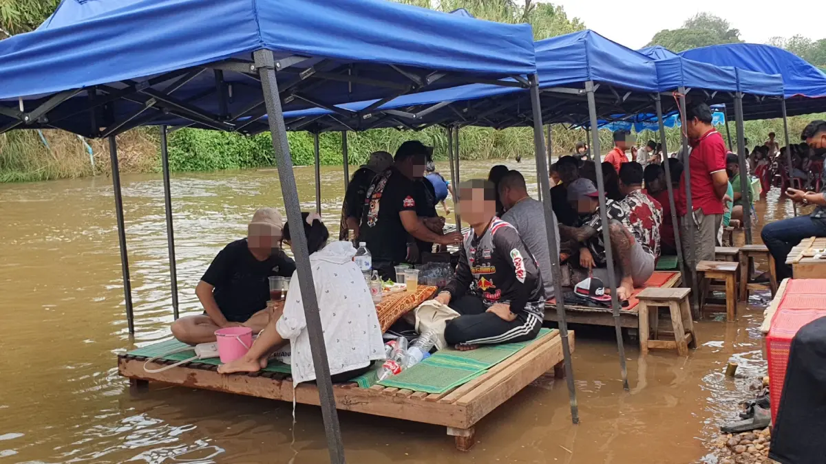 ลุยจับร้านอาหารริมน้ำปิงขายแอลกอฮอล์ไม่มีใบอนุญาต