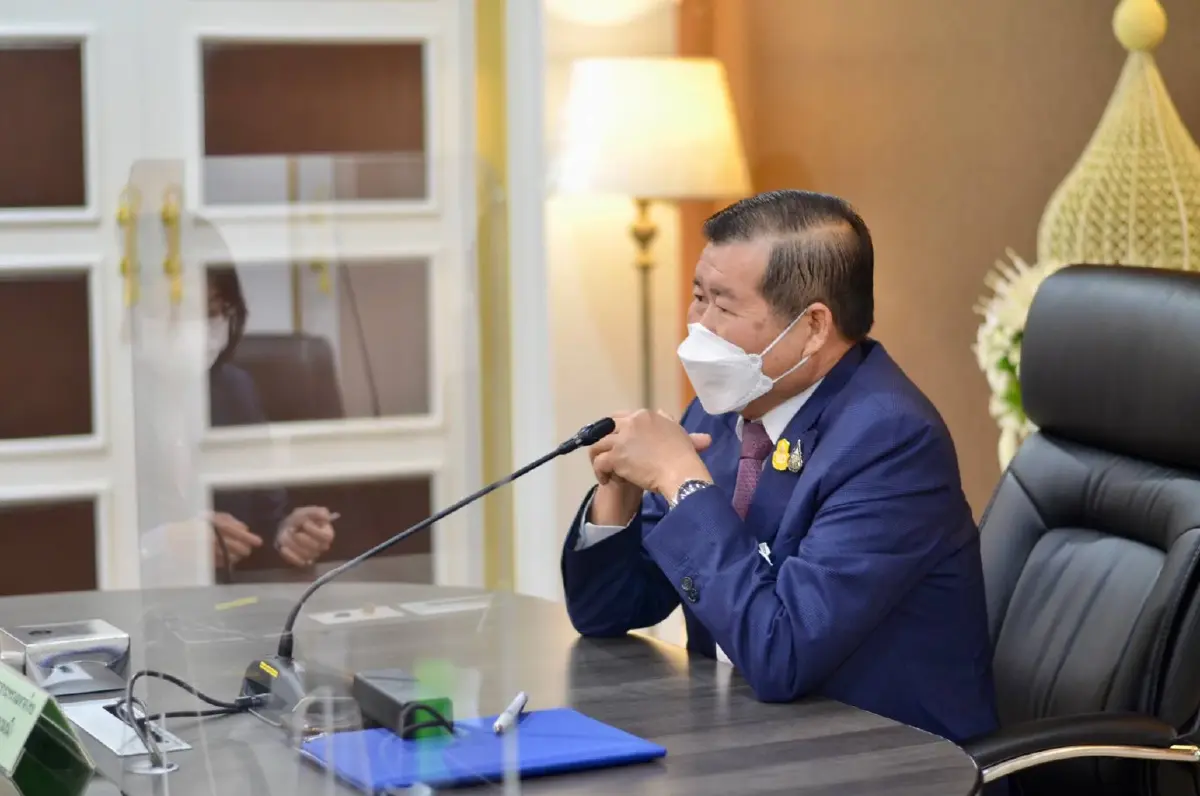 "นิพนธ์"ร่วมเป็นสักขีพยานลงนามจัดเก็บภาษีรถนำรายได้ให้ท้องถิ่น