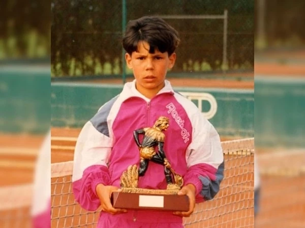 (ราฟาเอล นาดาล คุ้นเคยกับคอร์ทดินตั้งแต่เล็ก / ภาพจาก Instagram)