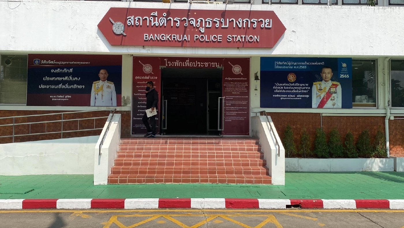 บรรทุกพ่วง22ล้อ "ซิ่งแหกด่าน" ชนยับกระบะทางหลวง จนท.ขับรถไล่ล่า สุดระทึก