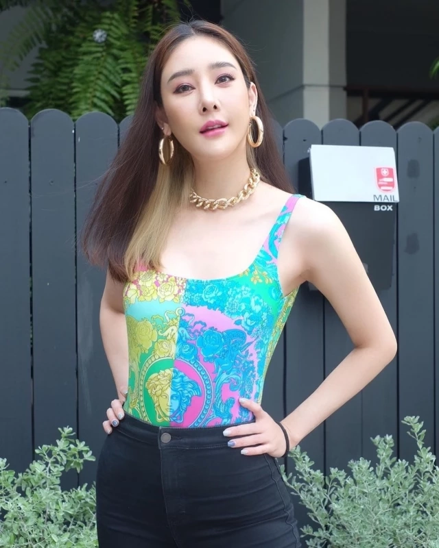 ด่าใคร? "พชร์" แซะคนทั้งประเทศต้องการช่วย "แตงโม" แต่บางคนสู้เพื่ออะไร 