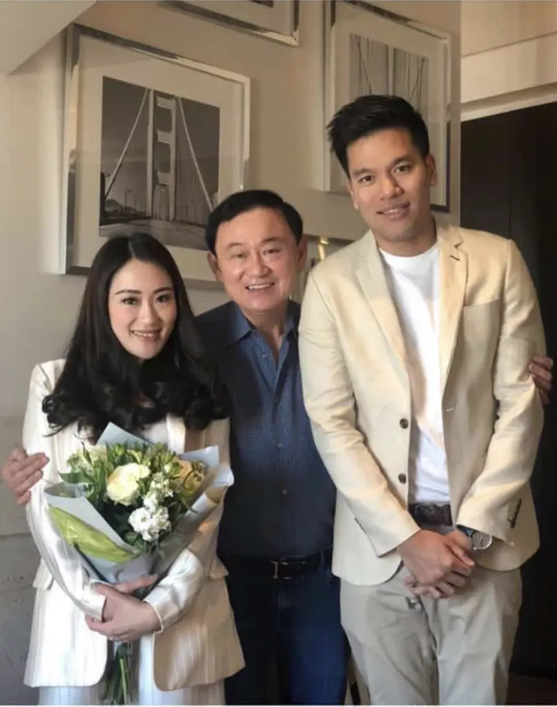 หัวหน้าพรรคกับหัวหน้าครอบครัวเพื่อไทยใครใหญ่กว่ากัน แตกต่างกันอย่างไร ??