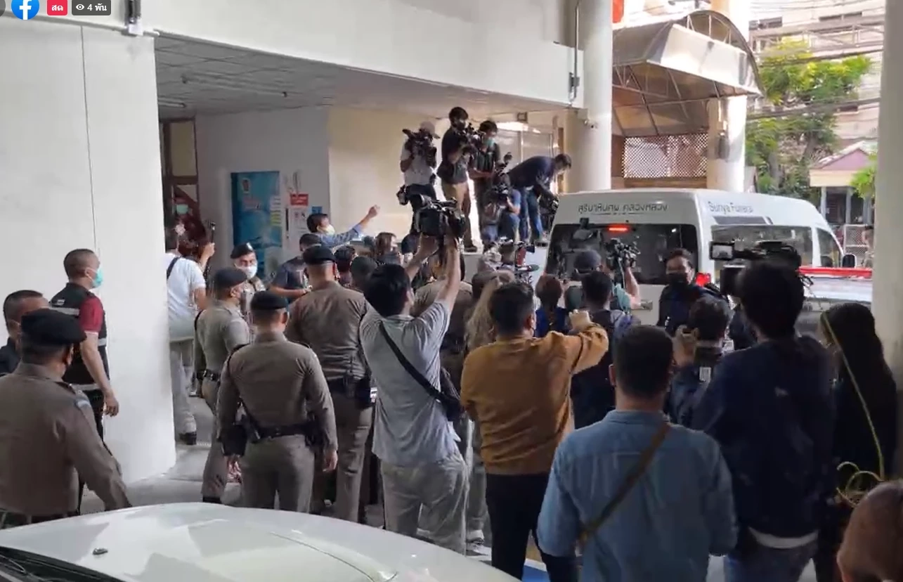 แม่พร้อมทนายรับร่างแตงโมส่งชันสูตรรอบ 2 หลังยังสงสัยแผลที่ปรากฎ 9 จุด