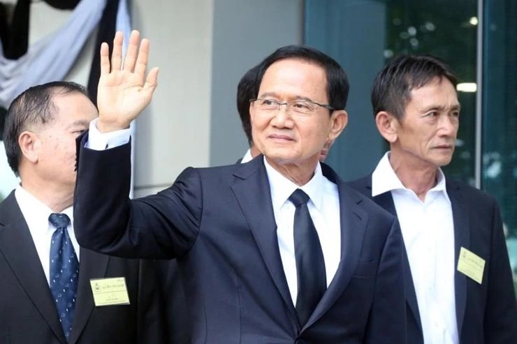 สมชาย วงศ์สวัสดิ์  อดีตนายกรัฐมนตรี  ในยุคสังกัดพรรคพลังประชาชน