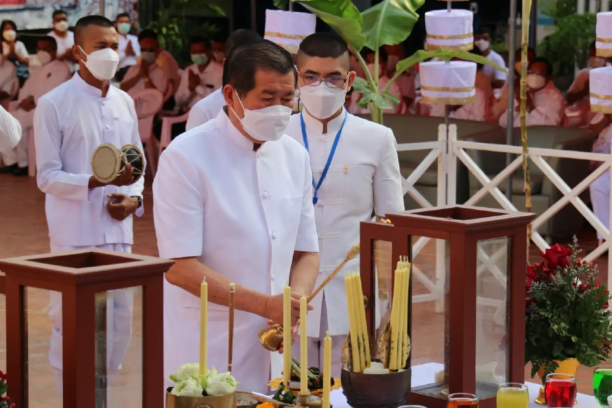 "นิพนธ์"นำชาวสงขลาร่วมบุญพิธีสมโภชเสาหลักเมืองครบรอบ 180 ปี