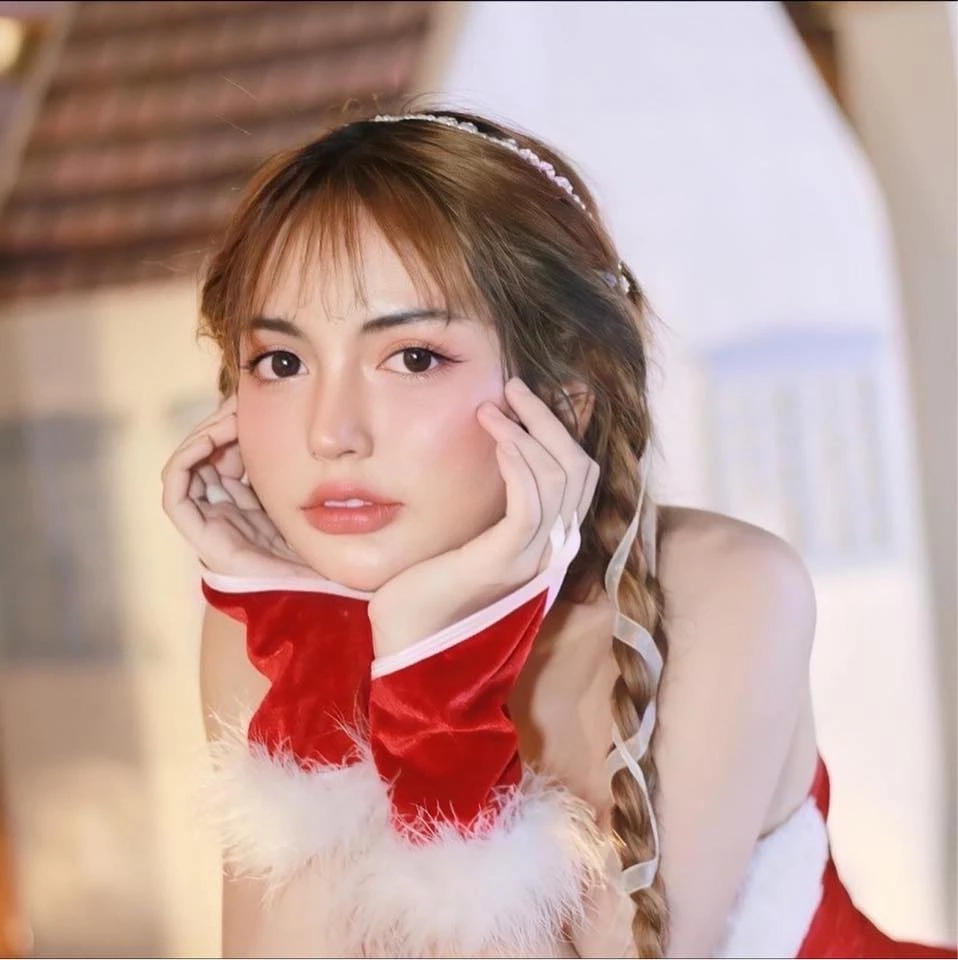 โนอา ภญมณ จิราพัฒนสกุล นักแสดงสาว 