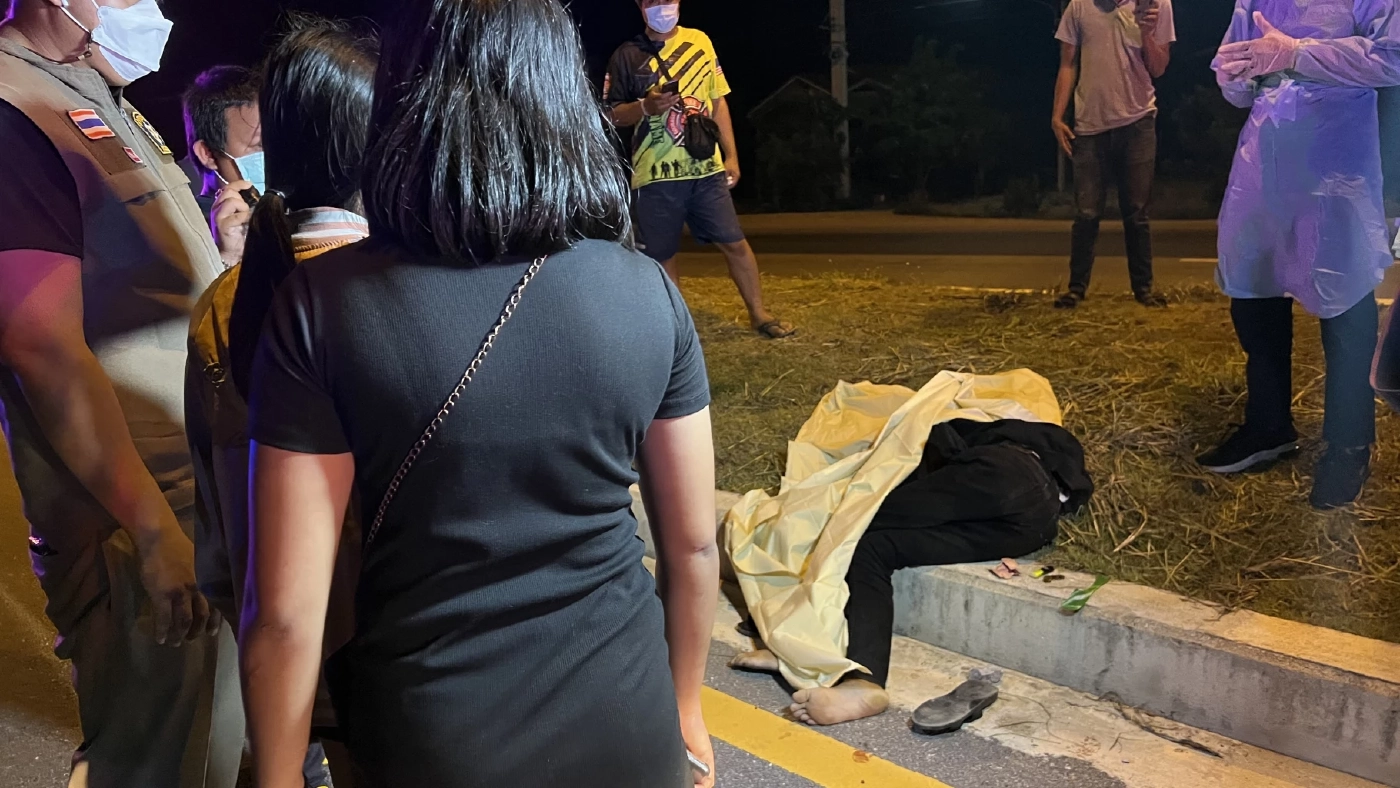 วัยรุ่นหึงโหดฟันหัวเหยื่อเคราะห์ร้ายดับคาที่