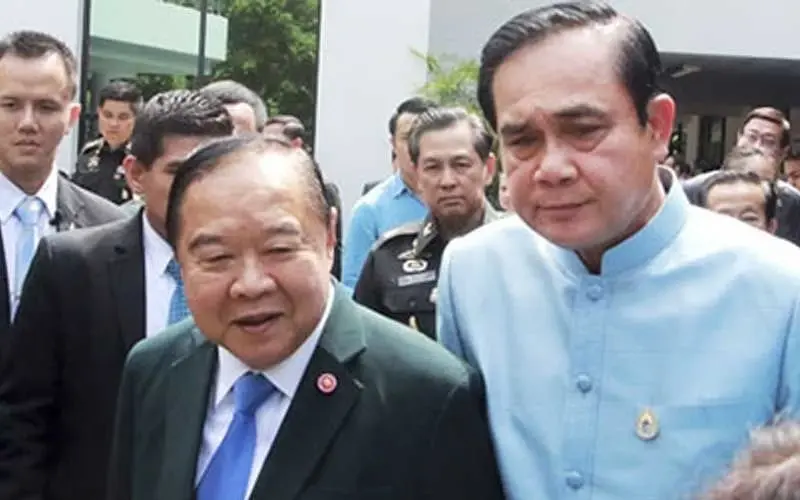 พล.อ.ประวิตร กล่าวว่า สนับสนุนหมด เพราะถึงอย่างไรก็ต้องทำงานร่วมกับรัฐบาลอยู่แล้ว ได้ใครมาก็ต้องทำงานร่วมกับรัฐบาล