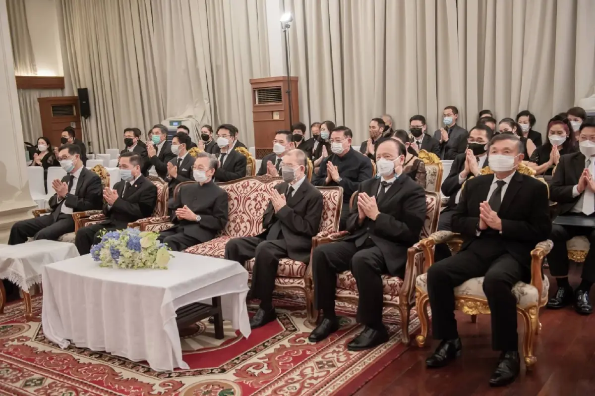 "ชวน-อดีตผู้ว่าฯธปท.-อดีตผอ.WTO" ร่วมสวดพระอภิธรรม "พิชัย รัตตกุล"