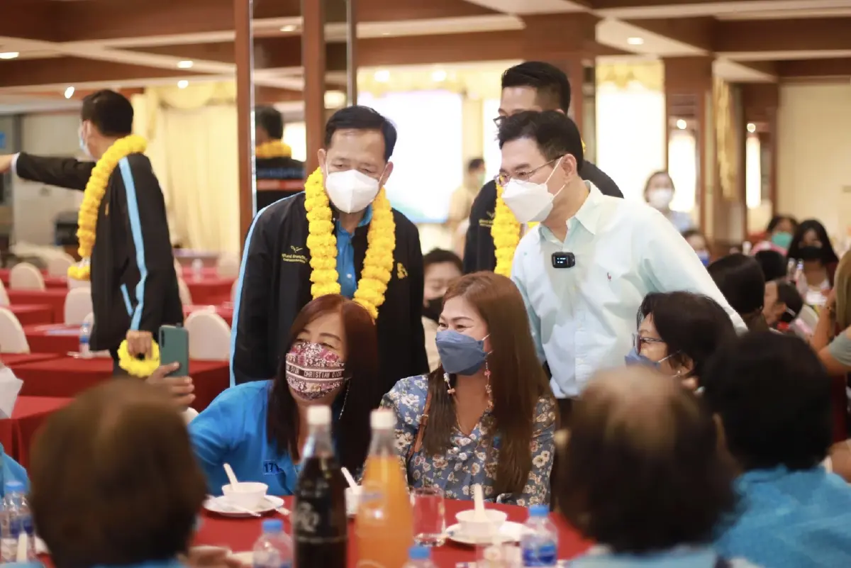 "จุรินทร์"เปิดตัวเพชรน้ำดี 4 เม็ดเมืองสมุทรสาครสู้เลือกตั้งครั้งหน้า