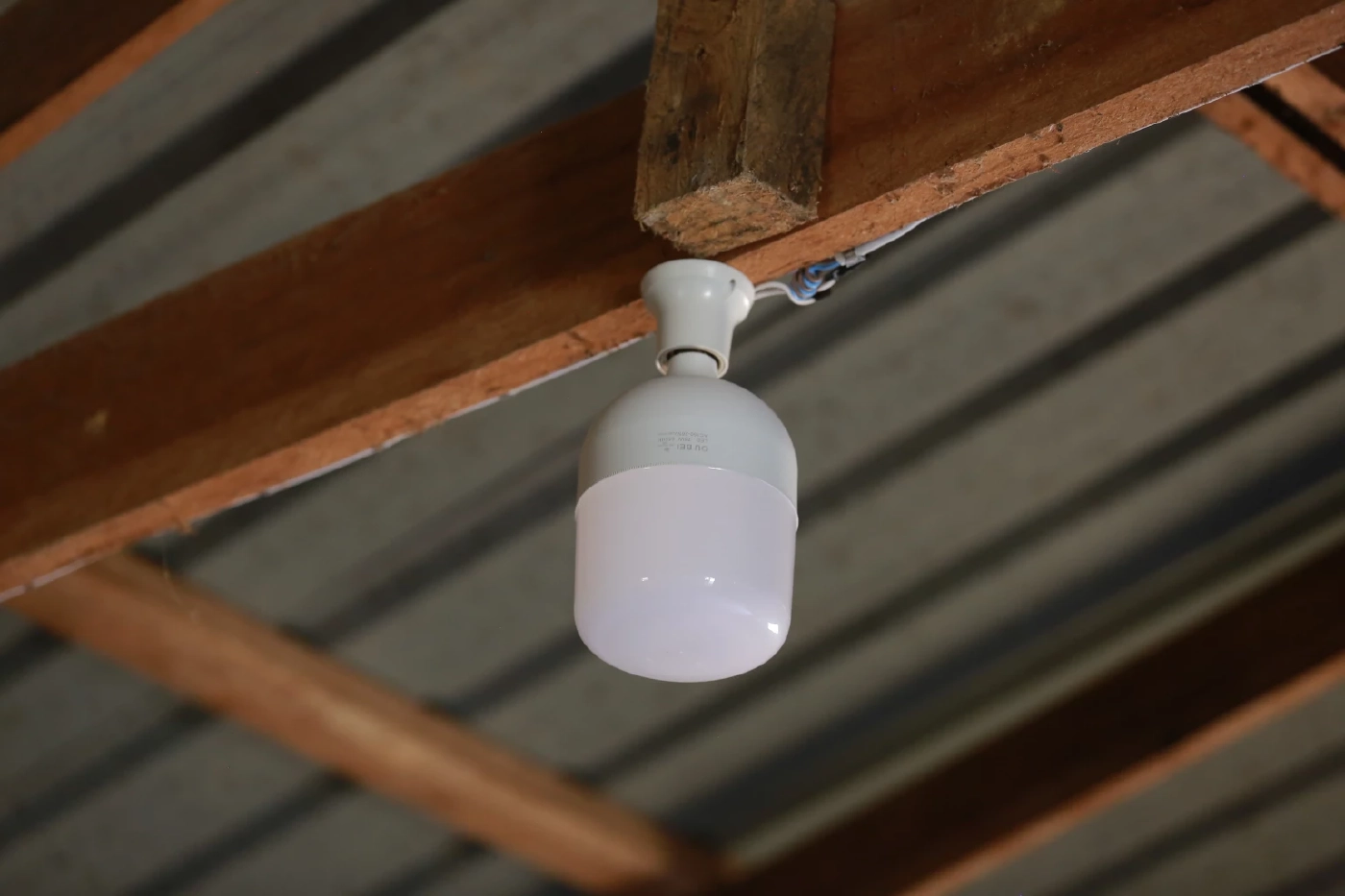 PEA ส่งมอบระบบไฟฟ้าให้กับราษฎรบ้านสุเม่น (ห้วยระแห้) อำเภอศรีสัชนาลัย จังหวัดสุโขทัย