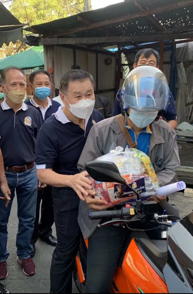 "เสรีพิศุทธ์" ขอชาวคลองสานไว้ใจให้”เสรีรวมไทย”เป็นรัฐบาล 
