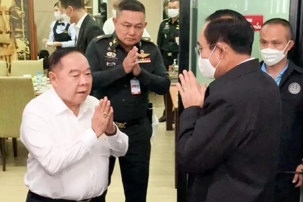 พล.อ.ประวิตร วงษ์สุวรรณ รองนายกรัฐมนตรี ในฐานะหัวหน้าพรรคพลังประชารัฐ (พปชร.)