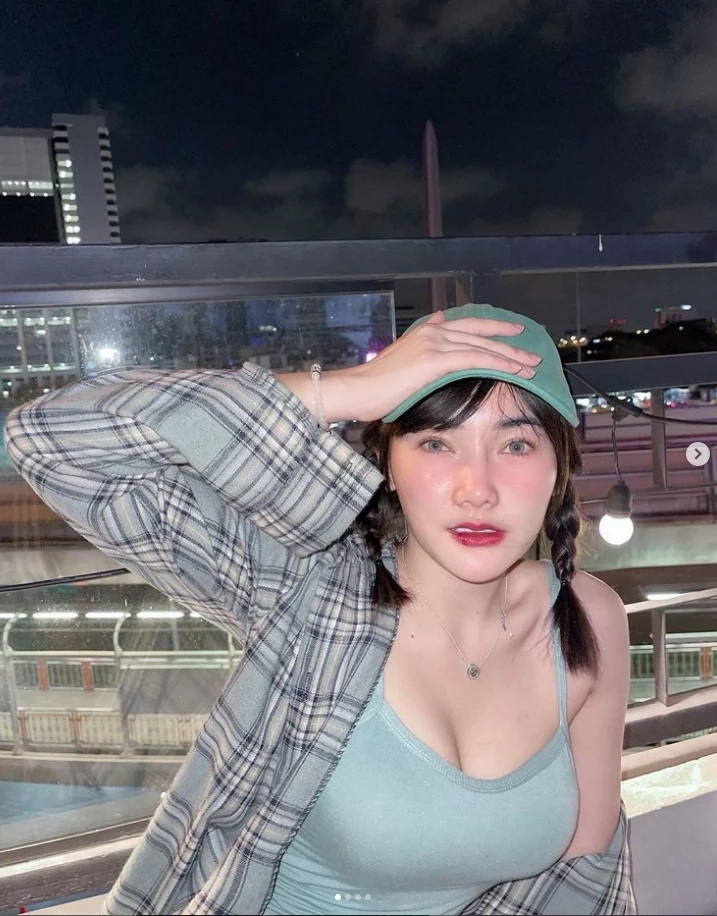 ดราม่าไม่จบ ! คู่กรณี “โนอา” ว่าที่นางเอก เผยชนวนเหตุตบ ชี้เหรียญมีสองด้าน