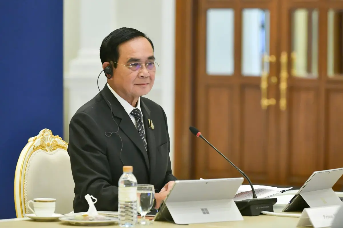 นายกฯ ขอให้ประชาชนมั่นใจการรักษาผู้ติดโควิด "เจอ แจก จบ" แบบผู้ป่วยนอก