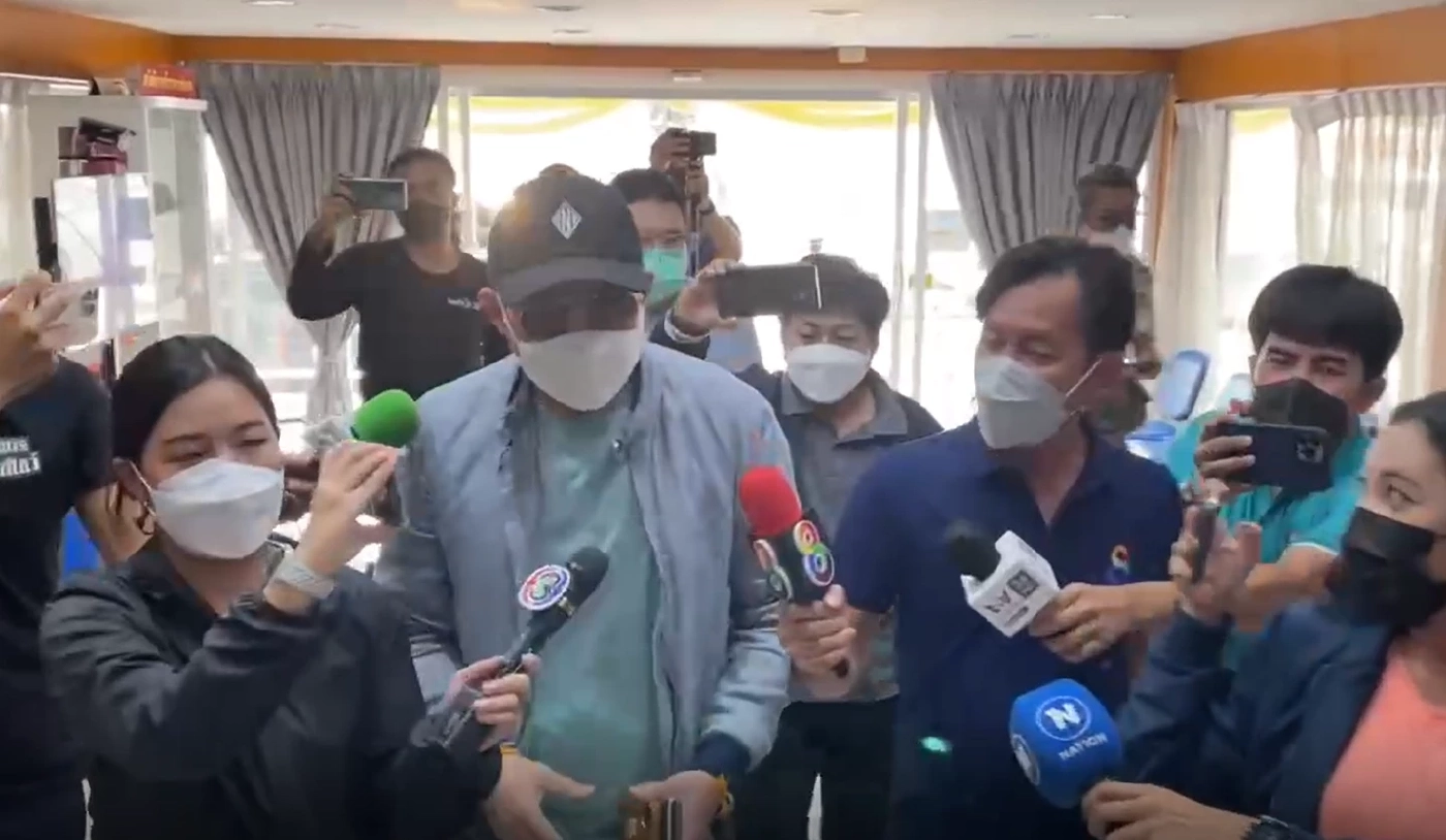 "ปอ-โรเบิร์ต" โผล่รายงานตัว ตร.ส่วน "แซน" เข้าพบวันพรุ่งนี้ 