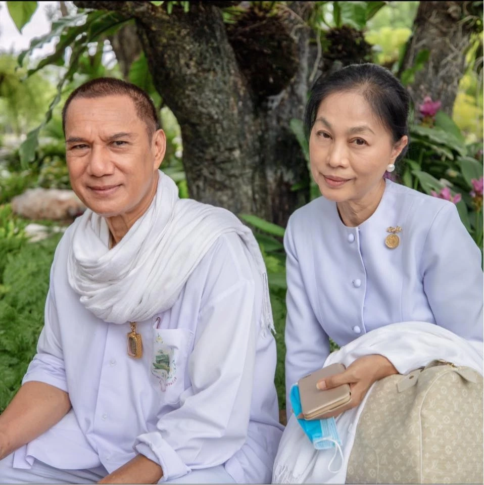 เปิดโพสต์แรก 'ดวงเดือน' หลัง 'สรพงศ์ ชาตรี' จากไป…เสียใจและแสนจะทรมาน