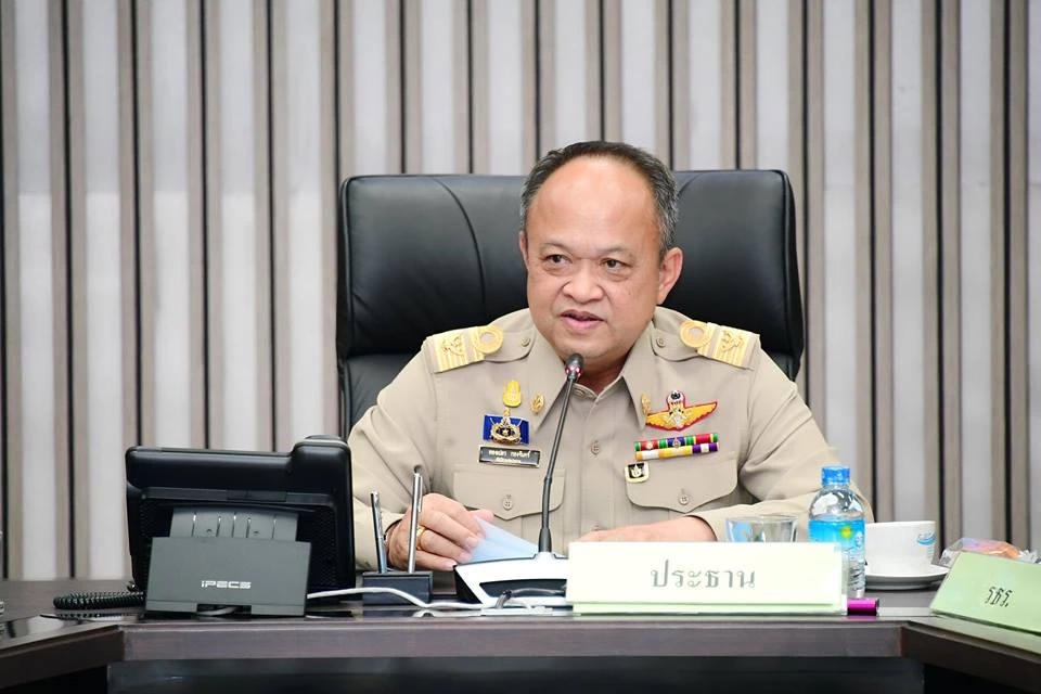 นายทองเปลว กองจันทร์ ปลัดกระทรวงเกษตรฯ 