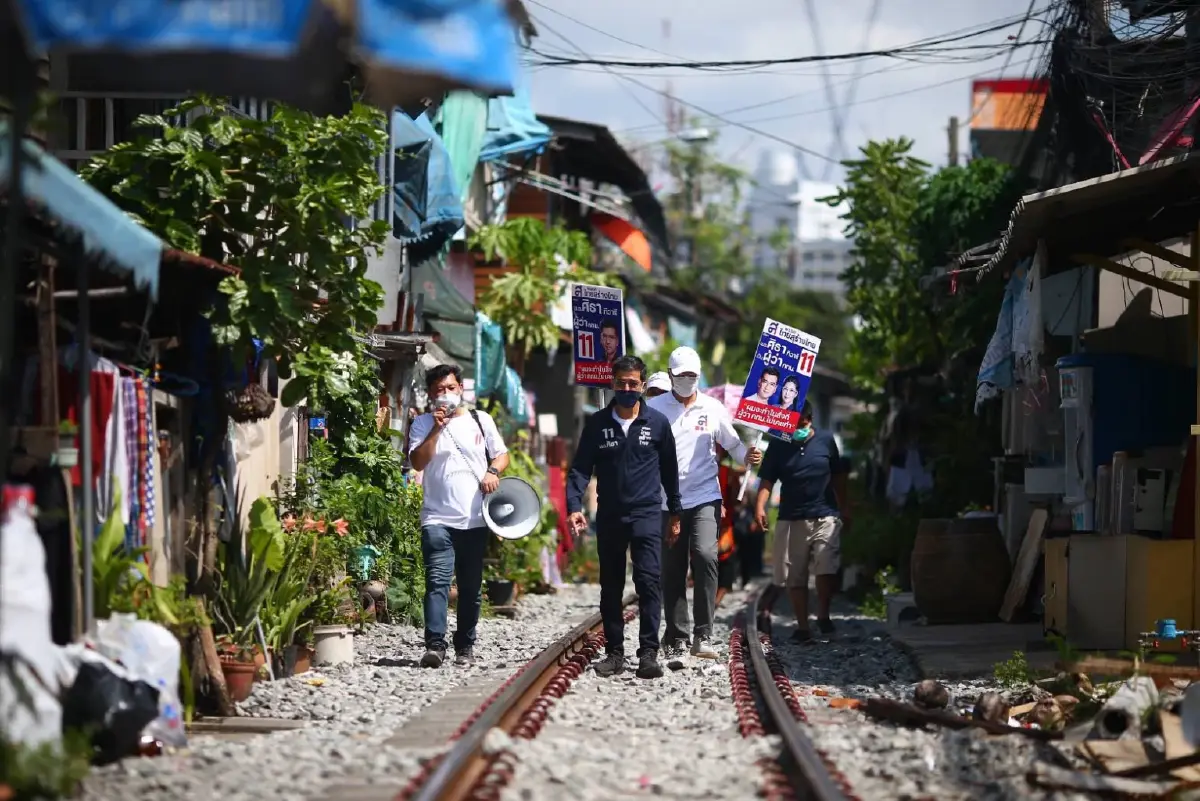 น.ต.ศิธา  ทิวารี  ผู้สมัครรับเลือกตั้งผู้ว่าฯกทม. พรรคไทยสร้างไทย หมายเลข 11 