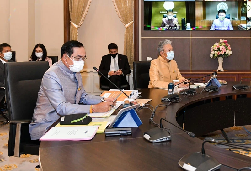 ชนวนเหตุ"วราวุธ - มนัญญา"เปิดวิวาทะกลางครม."ลุงตู่"ห้ามศึกจนลืมวาระสำคัญ