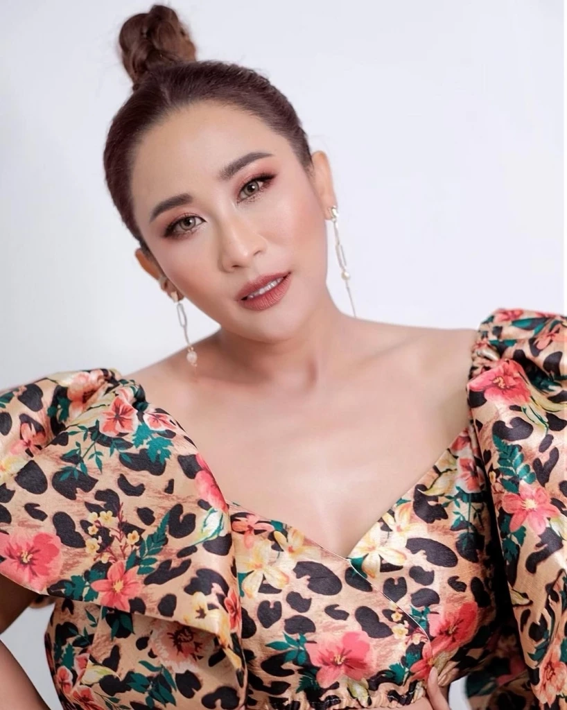 “ลาล่า อาร์สยาม” ไข้-ไอหนักสามวัน สรุป ติดโควิดเบื้องต้นรักษาตัวแล้ว