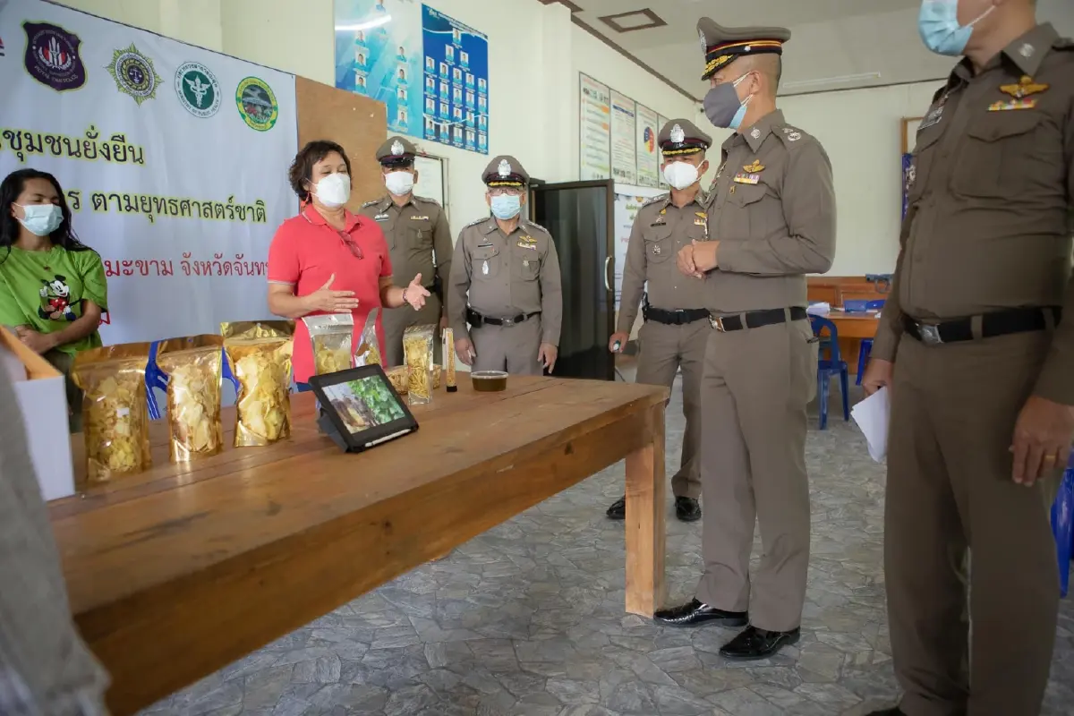 ผู้ช่วยฯประจวบ นำทัพสร้างเครือ เร่งรัดแก้ปัญหา ปชช.