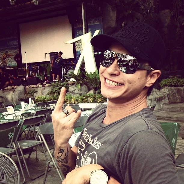 “ปีเตอร์ คอร์ป” ยอมเปิดใจเล่าเรื่องรักในอดีต เครียดหนัก! งานหายชีวิตแทบพัง