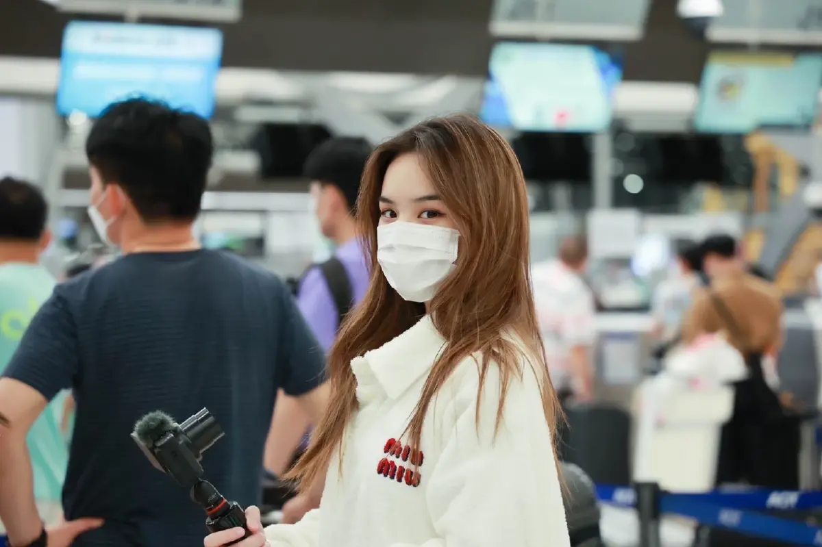 "แอลลี่ อชิรญา" ฉายเดี่ยว บินลัดฟ้าไปเกาหลี เพื่อทำเพลงเตรียมคัมแบ็ค