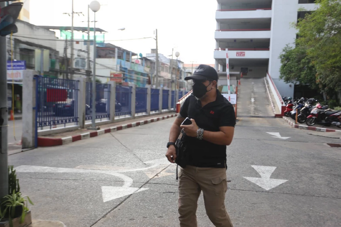 นายสมบัติ ทองย้อย อดีตการ์ดเสื้อแดง 