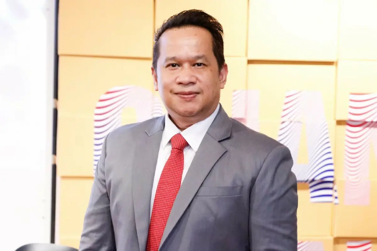 อนุสรณ์  เอี่ยมสะอาด รองเลขานุการคณะกรรมการยุทธศาสตร์และทิศทางการเมืองพรรคเพื่อไทย 
