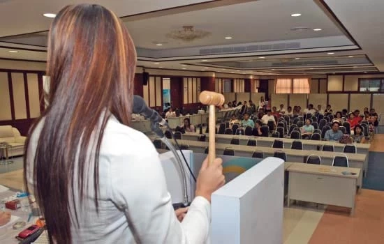 7 เม.ย.นี้ “กรมขนส่ง” เปิดประมูลทะเบียนรถใส่ชื่อตนเอง เช็กเงื่อนไข ตรงนี้