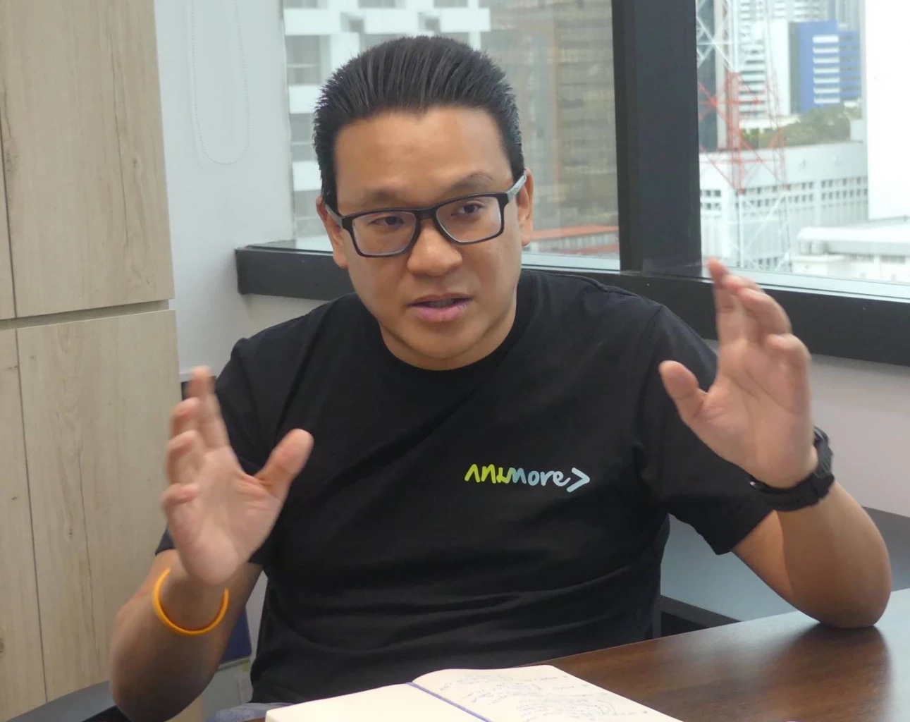 "ซินแสเข่ง” ผ่าโหงวเฮ้ง ใครจะได้เป็นพ่อเมืองคนต่อไป