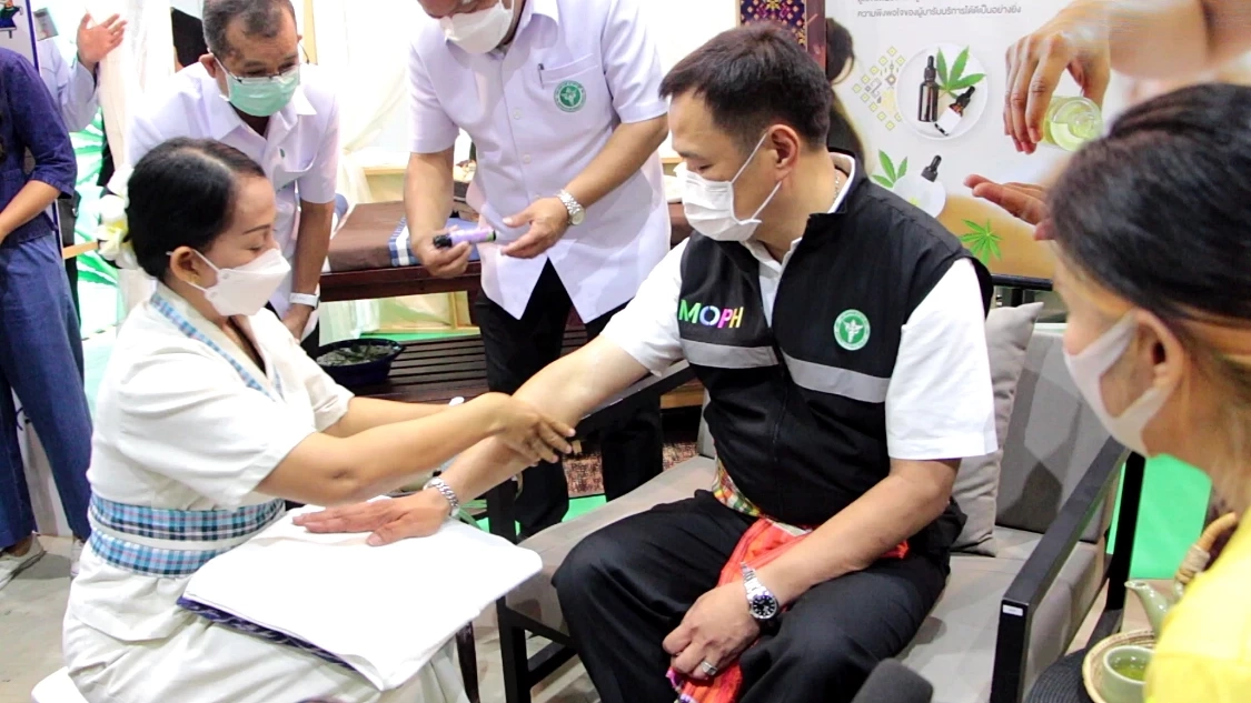 “อนุทิน” ปลื้ม! เปิดประชุมวิชาการกัญชาอีสาน พบผลิตภัณฑ์หลากหลาย