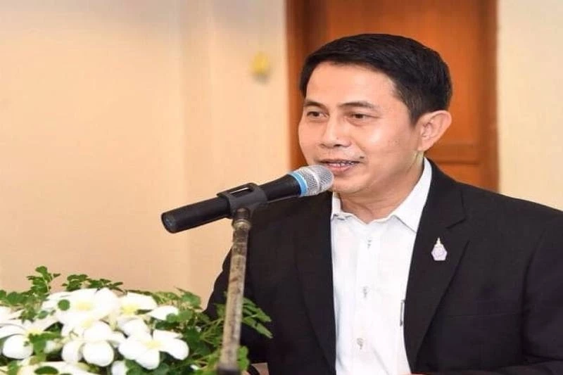 นายสมบัติ พิมพ์สอน ผู้อำนวยการ สำนักเลขาธิการมหาเถรสมาคม 