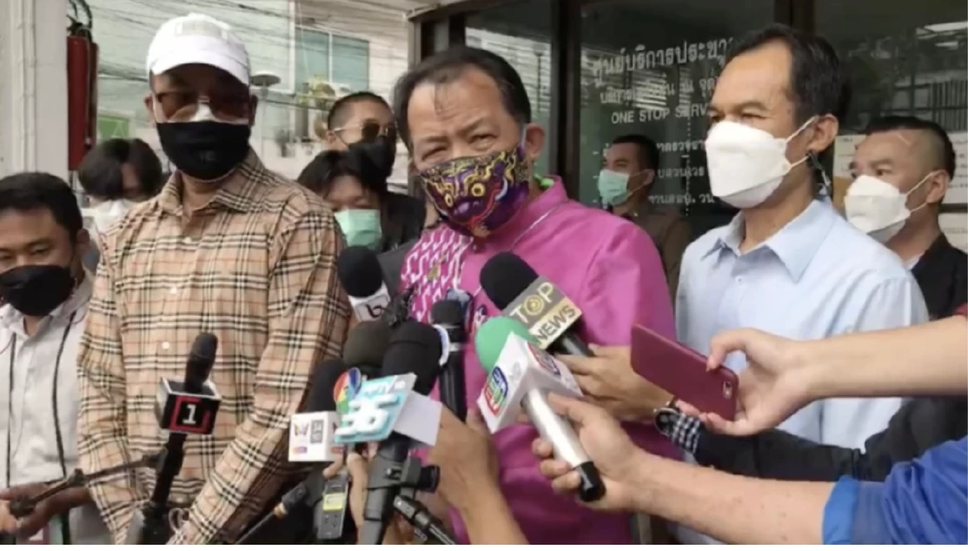 "จุรีพร" พลาด รับรองเท้า Gucci จาก "กิ๊ก" เกิน 3 พันบาท ทั้งที่เป็นขรก.การเมือง