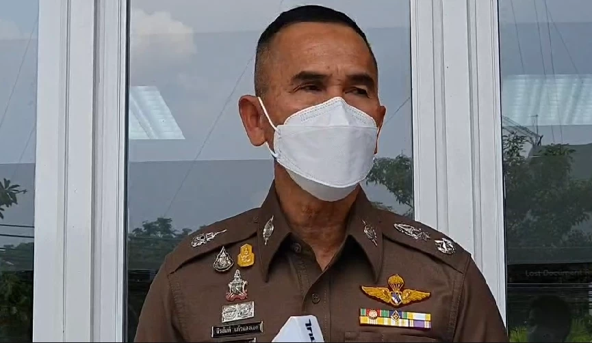 พลพล.ต.ต.จิรสันต์ แก้วแสงเอก รองผู้บัญชาการตำรวจนครบาล (รอง ผบช.น.) ในฐานะโฆษกตำรวจนครบาล 