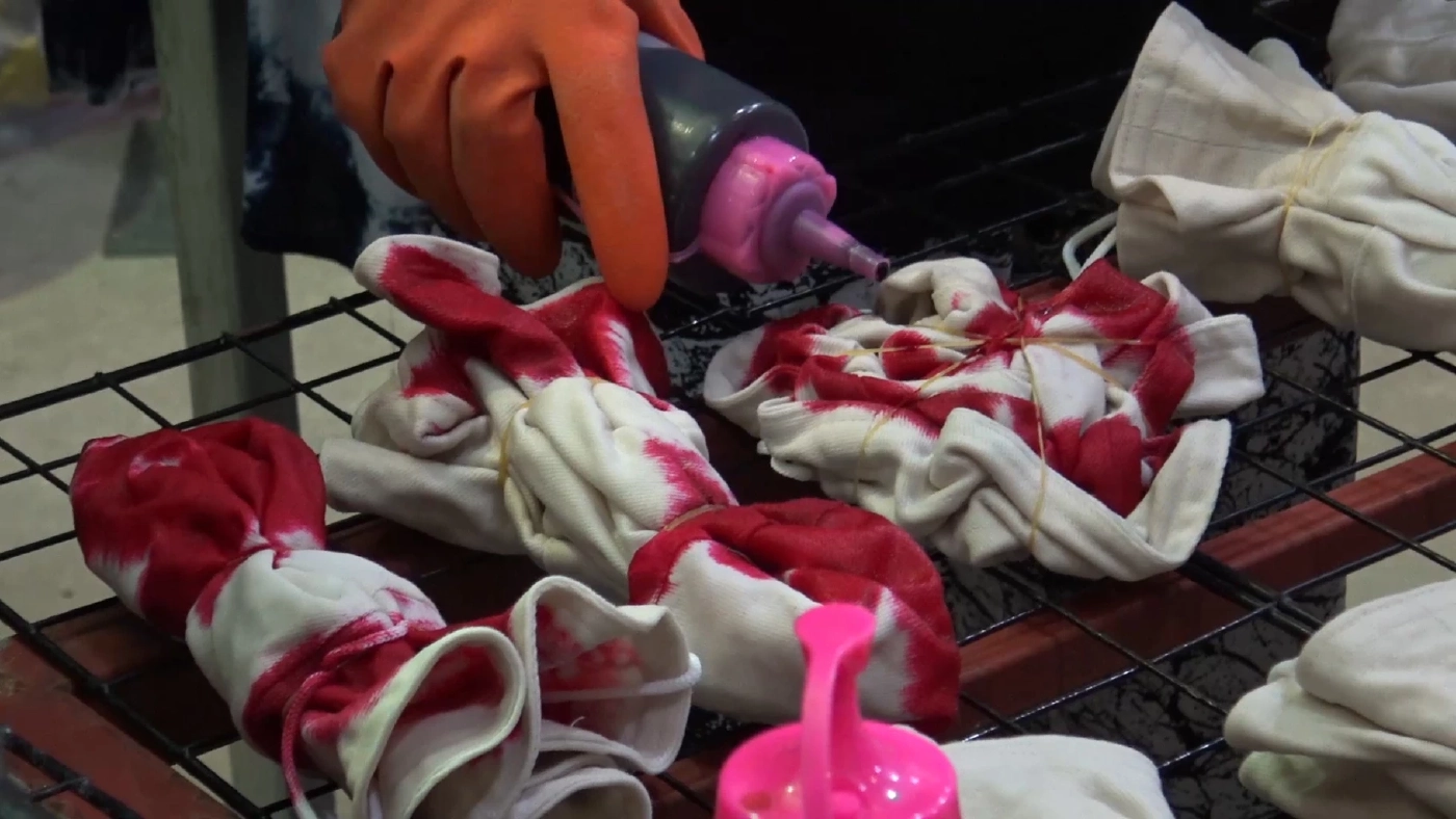 ไม่ง้อนักท่องเที่ยว! สงขลาปั้น ‘ผ้ามัดย้อม’ ขายต่างชาติ