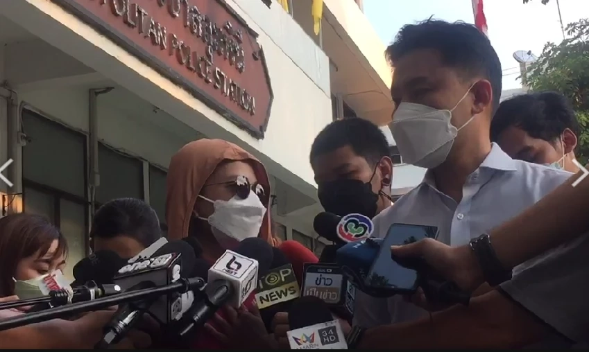 ทนายตั้ม พา น.ส.เอ แจ้งความเอาผิดรองหัวหน้าพรรคการเมืองใหญ่