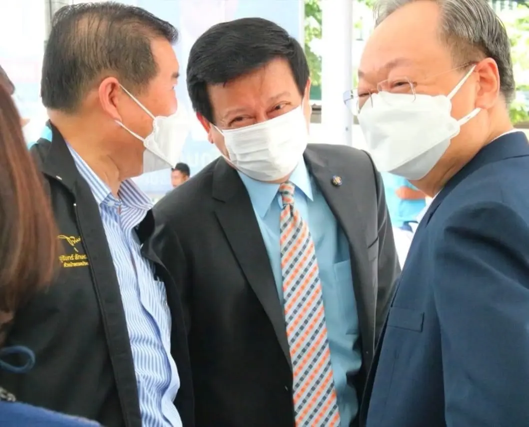 สร้างอนาคตไทยร่วมยินดีวันเกิด"ปชป.-ภท."