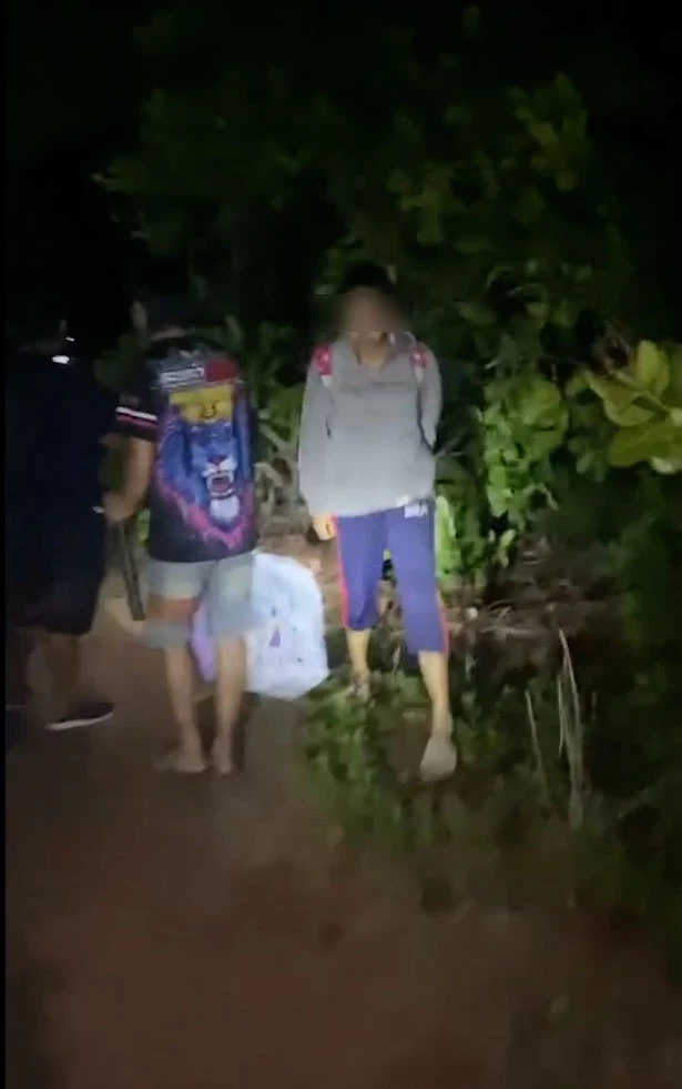 บุกช่วย 3 ชีวิตถูกร่างทรงกักขังทุบตียายเรียกเงินแสน