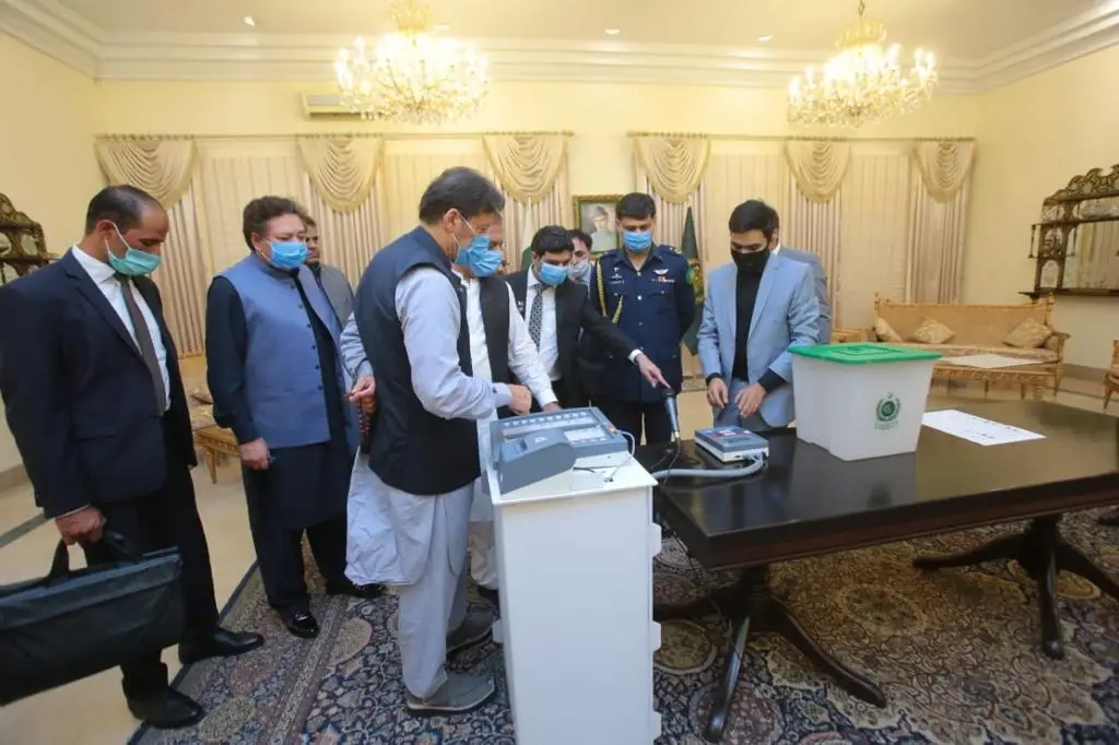 ภาพ : Twitter/ImranKhanPTI