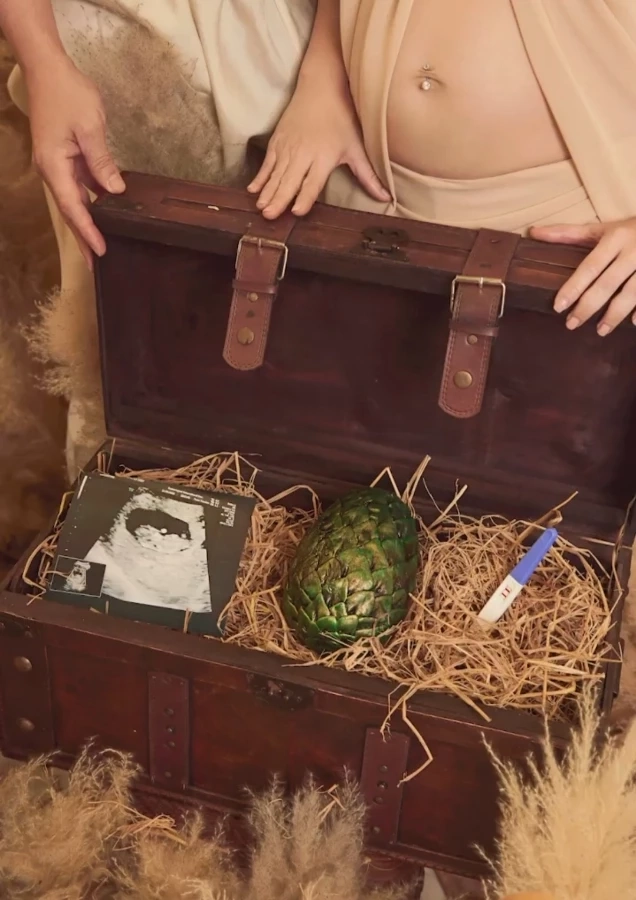 แห่แสดงความยินดี &quot;ลิเดีย&quot; โชว์ถ่ายรูปครอบครัว ประกาศท้องลูกคนที่ 3 