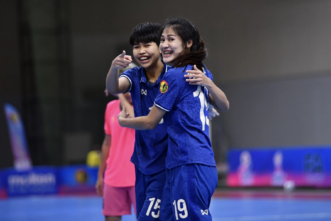 ฟุตซอลหญิงไทยไล่แซงชนะ ออลสตาร์ 3-2 ศึก NSDF นัดที่ 3