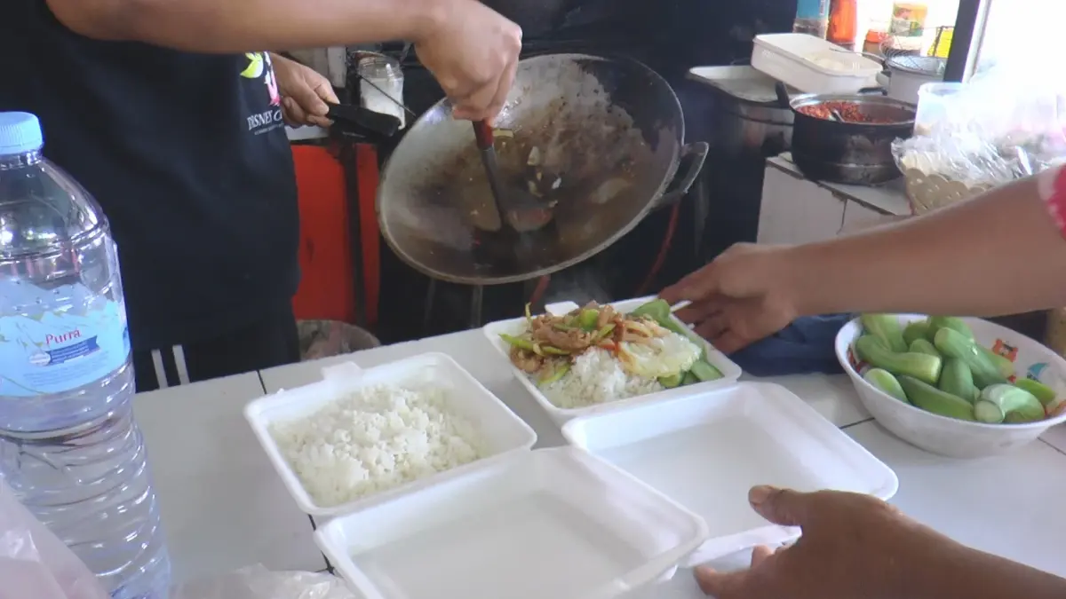 ก๊าซ-อาหารตามสั่งราคาพุ่งปรับตัวยาก เน้นลูกค้าอยู่ได้ ร้านค้าก็อยู่ได้