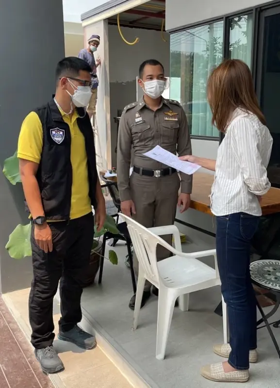 ภาพบุกจับ บริษัท “นัมเบอร์วันล็อตเตอรรี่” ที่ จ.อุดรธานี